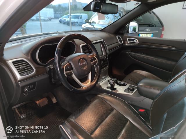 Auto - Jeep gr. cherokee 3.0 v6 crd 250 mjt ii overl