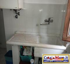 Case - Carrara loc.gragnana terratetto con giardinetto