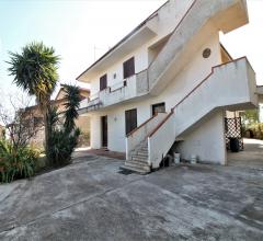 Case - Bagheria - bifamiliare su 2 elevazioni.