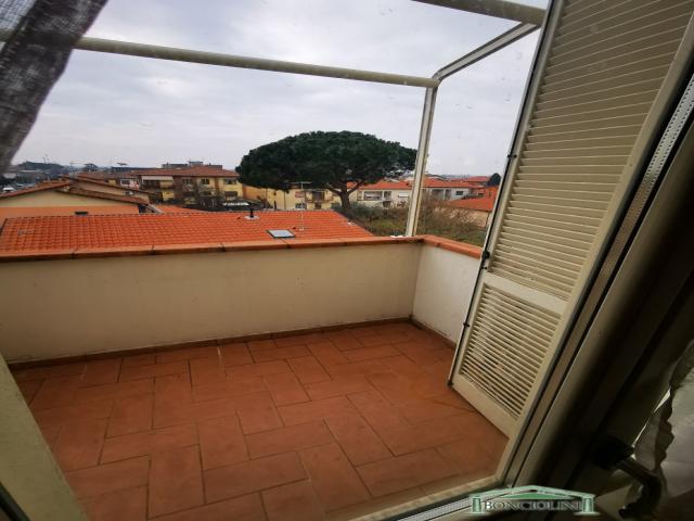 Appartamenti in Vendita - Appartamento mansardato monsummano terme