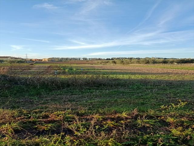 Appartamenti in Vendita - Terreno edificabile in vendita a rosciano villa oliveti