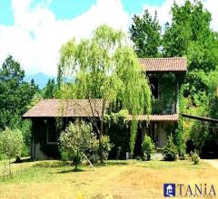 Case - Indipendente con giardino nel verde della lunigiana rif 4139