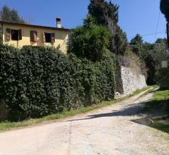 Case - Massarosa in posizione panoramica villa singola immersa nel verde e nella tranquillita'