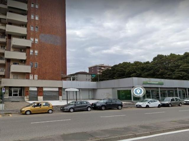 Case - Fabbricati costruiti per esigenze commerciali - viale gramsci 307