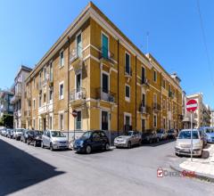 Tommaso cannizzaro, esavani con terrazza di proprietà