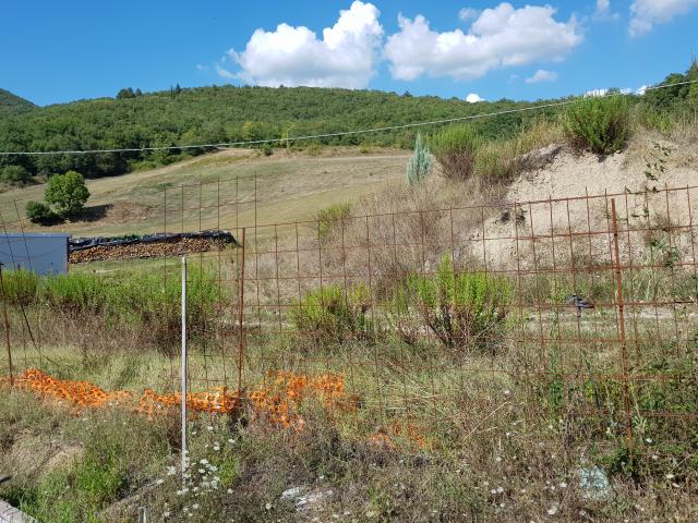 Case - Terreno edificabile - loc. campassone- la capannuccia - subbiano (ar)