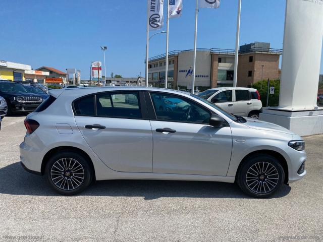 Auto - Fiat tipo 1.0 5 porte