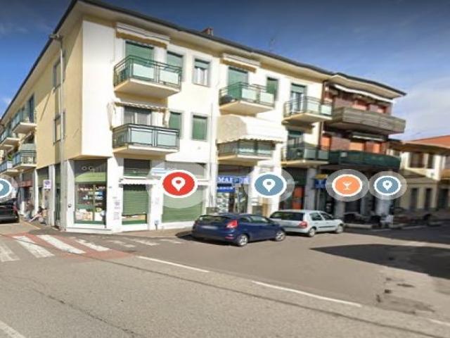 Negozio - piazza della vittoria 9/10 Case - Negozio - piazza della vittoria 9/10