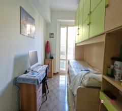 Case - Adiacente viale europa, rifinito trivani e servizi