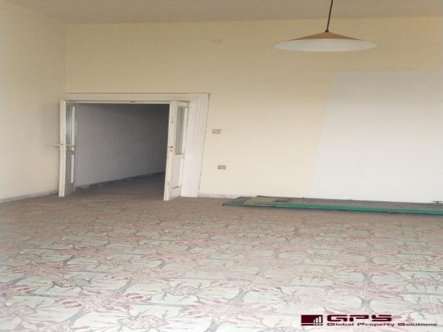 Appartamenti in Vendita - Quadrilocale da ristrutturare, primo piano, libertà, bari