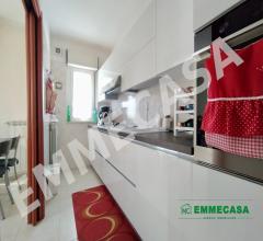 Appartamenti in Vendita - Trivani con posto auto cantina e spazi esterni