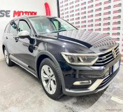 Auto - Volkswagen passat var. 2.0 tdi 190 cv dsg highl.bmt