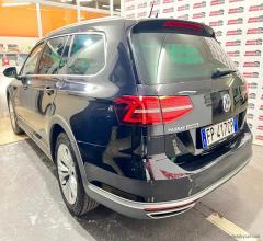 Auto - Volkswagen passat var. 2.0 tdi 190 cv dsg highl.bmt