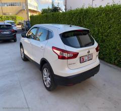 Auto - Nissan qashqai 1.5 dci acenta