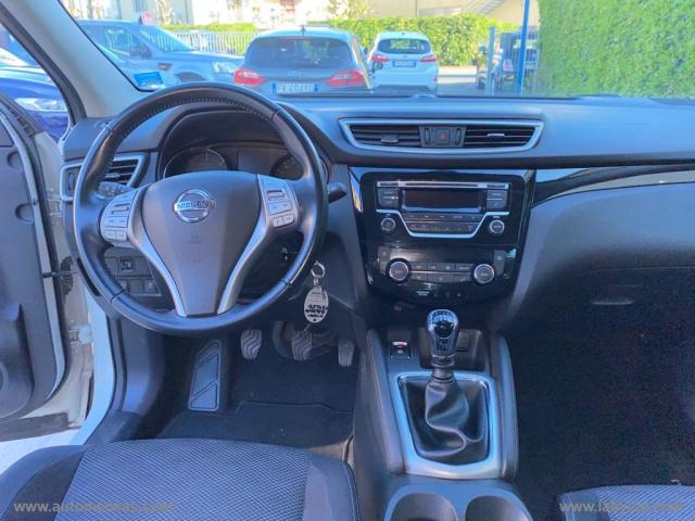 Auto - Nissan qashqai 1.5 dci acenta