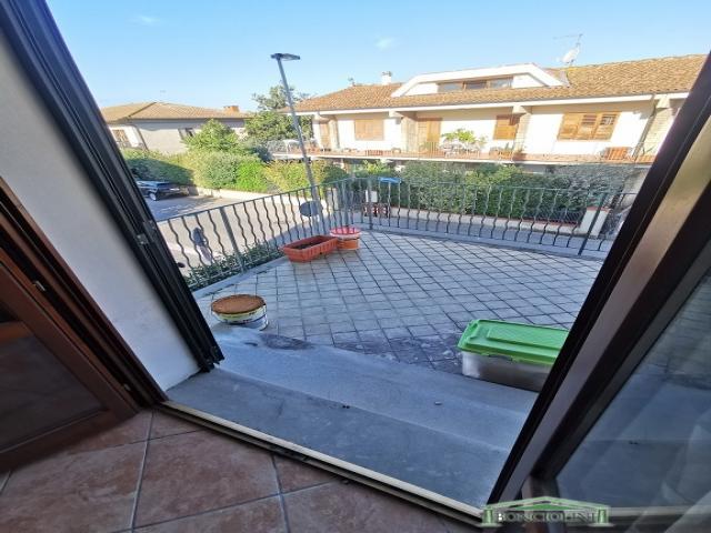 Case - Appartamento con terrazza a monsummano terme