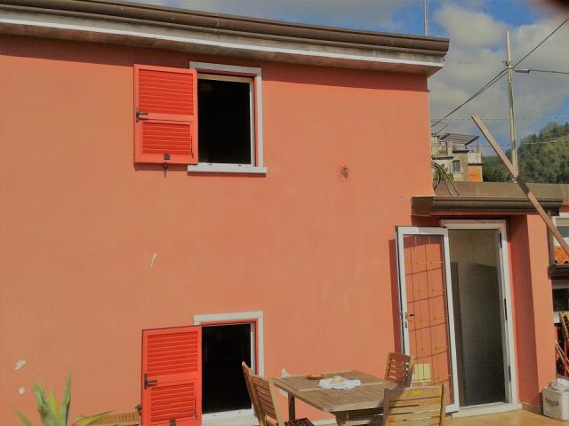 Indipendente vista mare