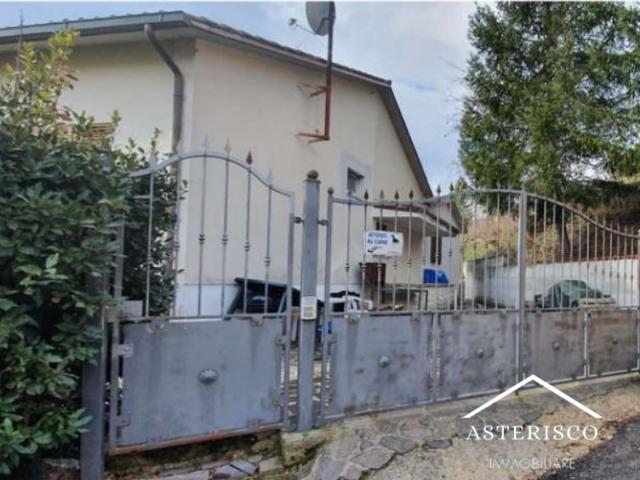 Case - Appartamento - fraz. corone - via campiana - preci (pg)