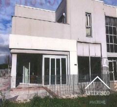 Locale commerciale - via feliciano fedeli n. 20/c - foligno (pg)