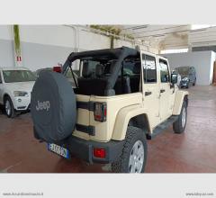 Auto - Jeep wrangler unlimited 2.8 crd sahara - pelle+gancio traino