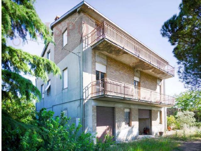 Case - Palazzina da ristrutturare - frazione ripabianca - via belvedere - deruta (pg)