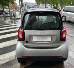 Auto - Smart fortwo eq youngster