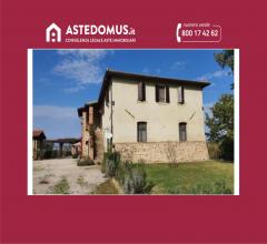 Case - Struttura ricettiva agrituristica con accessori e corte esclusiva