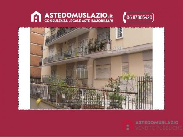 Case - Appartamento via ettore pais n° 3 roma