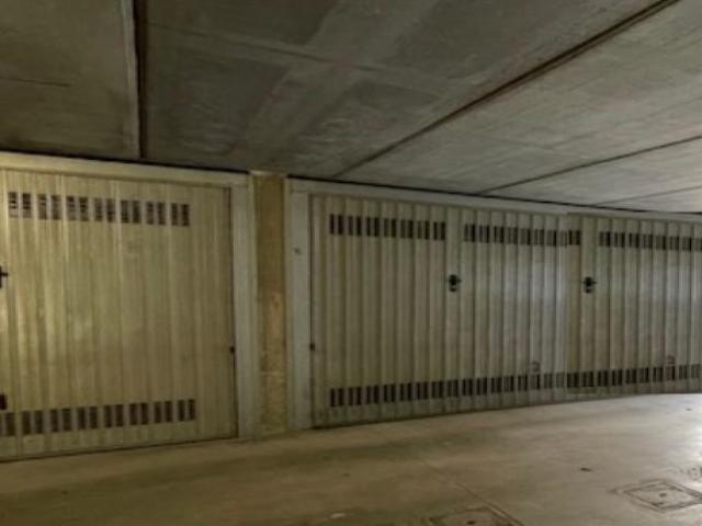 Case - Garage o autorimessa - via bartolomeo colleoni 41