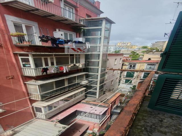 Appartamenti in Vendita - Appartamento in vendita a napoli centro storico