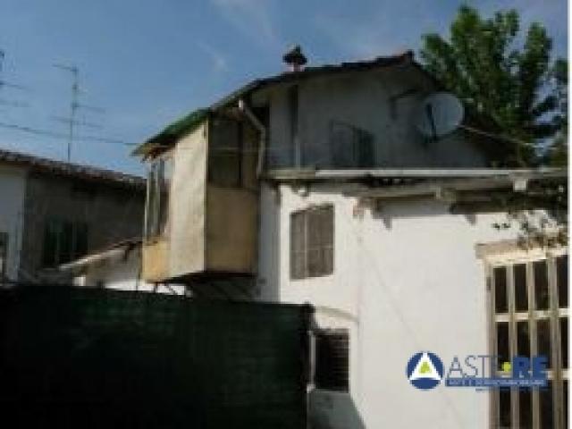 Case - Appartamento su due livelli in via romana n. 33, medolla (mo)