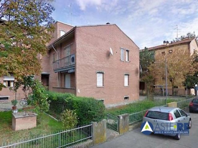 Case - Appartamento al p.1 in via alfonso paltrinieri n.49 , san felice sul panaro (mo)