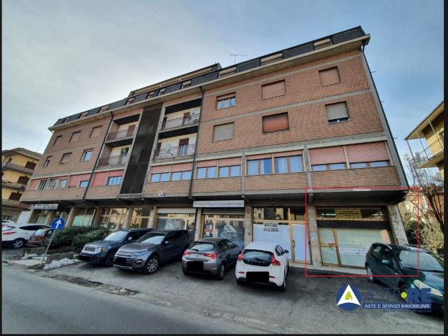 Case - Negozio al p.t in via marchiani n. 54, pavullo nel frignano (mo)