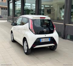 Auto - Toyota aygo 1.0 vvt-i 69 cv 5p. x-cool