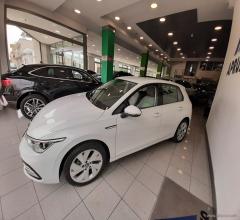 Auto - Volkswagen golf 2.0 tdi scr style