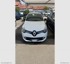 Auto - Renault clio 1.2 75 cv 5p. wave