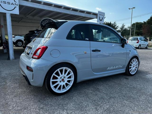 Auto - Abarth 695 1.4 turbo t-jet 180 cv esseesse