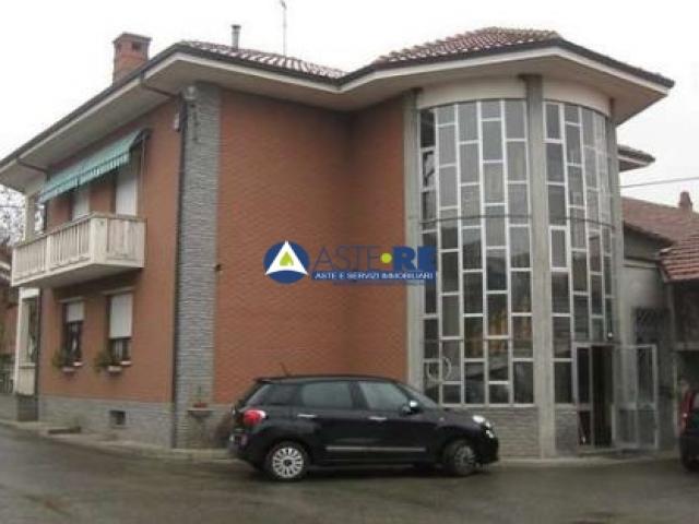 Complesso immobiliare - via i maggio 33