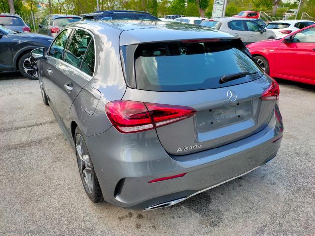 Auto - Mercedes-benz a 200 d automatic premium amg line