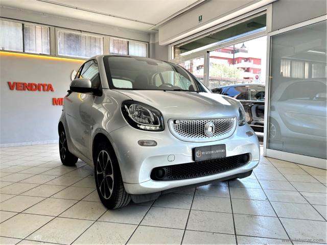 Auto - Smart fortwo 70 1.0 passion*automatica