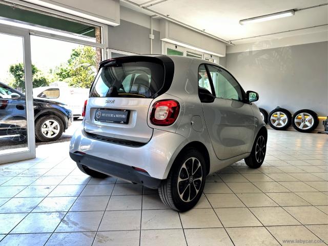 Auto - Smart fortwo 70 1.0 passion*automatica