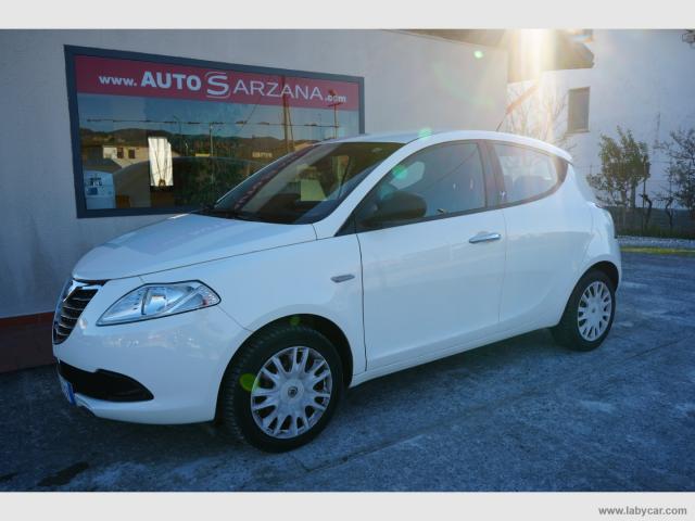 Auto - Lancia ypsilon 1.2 69 cv 5p. silver