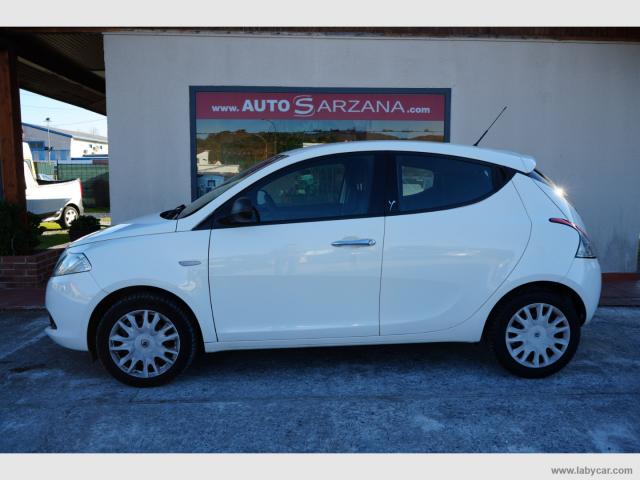 Auto - Lancia ypsilon 1.2 69 cv 5p. silver