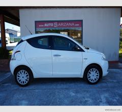 Auto - Lancia ypsilon 1.2 69 cv 5p. silver