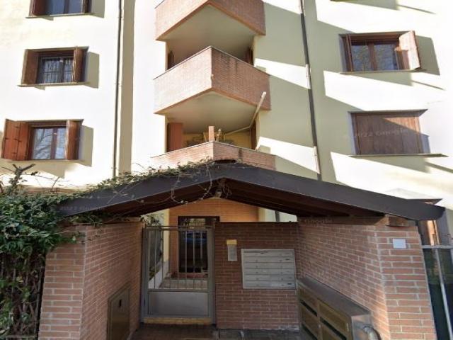 Appartamenti in Vendita - Abitazione di tipo economico - via piave 14