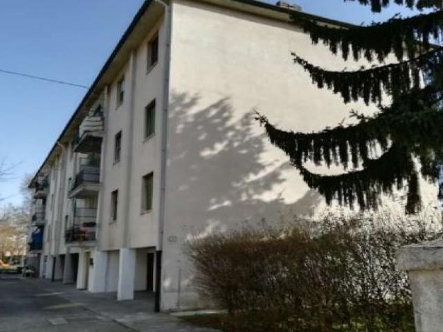 Case - Abitazione di tipo economico - via torino n. 9