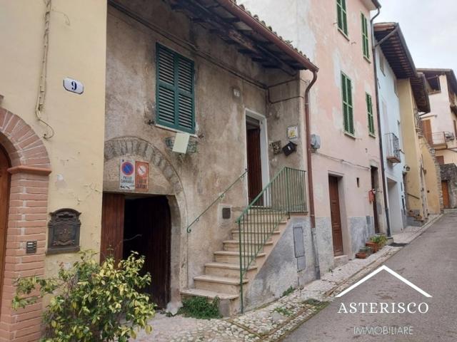 Appartamento - via delle mura, n. 7 - spoleto (pg) - 6049