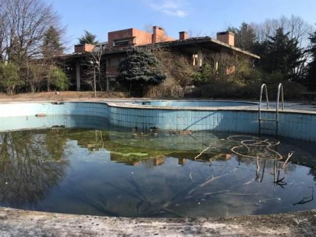 Case - Villa e appartamento in stato di abbandono