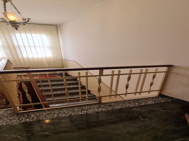 Case - Porzione di bifamiliare ultimo piano con scoperto privato