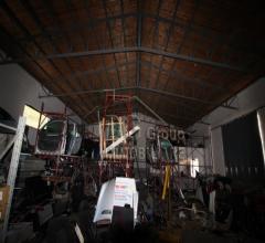 Case - Magazzino agricolo con terreno